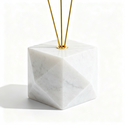 🌿 Marble Glow Reed Diffuser, a Gold-Accented Home Fragrance Statement for Calm, Beautiful Everyday Spaces